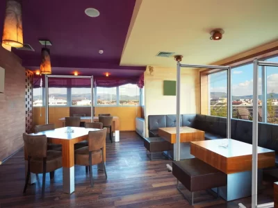 Luxor Mobile Acrylic Room Divider and Sneeze Guard - Clear