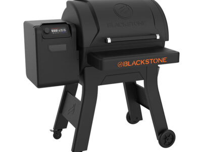 Blackstone 900 Pellet Grill with Front Shelf
