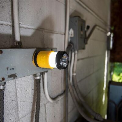 CAT Lighting 200 Lumen LED Compact Lightweight Utility Light1 CAT Lighting 200 Lumen LED Compact Lightweight Utility Light1