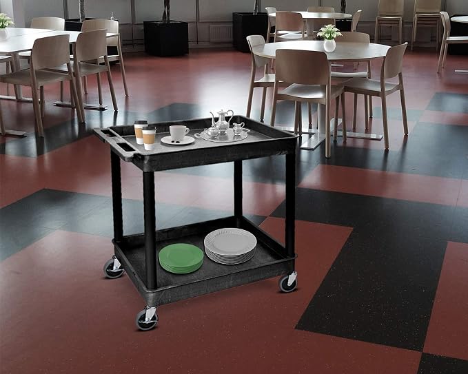 Chariot utilitaire en plastique Luxor à 2 étagères avec étagères baignoires spacieuses – Capacité de poids de 181,4 kg – Noir – 32 x 242 Chariot utilitaire en plastique Luxor à 2 étagères avec étagères baignoires spacieuses – Capacité de poids de 181,4 kg – Noir – 32 x 242