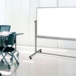Tableau blanc magnétique double face Luxor Mobile avec support et plateau pour marqueurs – 60 x 40