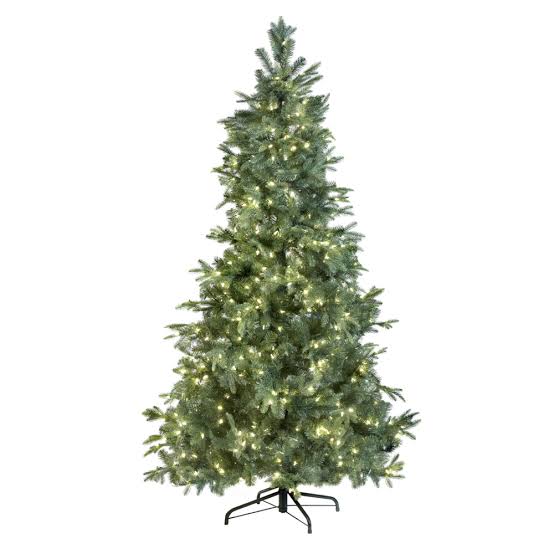 Monarch 9 ft Deluxe Canmore Christmas Tree Monarch 9 ft Deluxe Canmore Christmas Tree