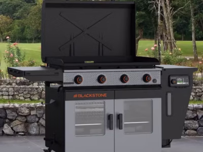 Blackstone 36inch Bronco Series Griddle and Vertical Pellet Smoker Combo