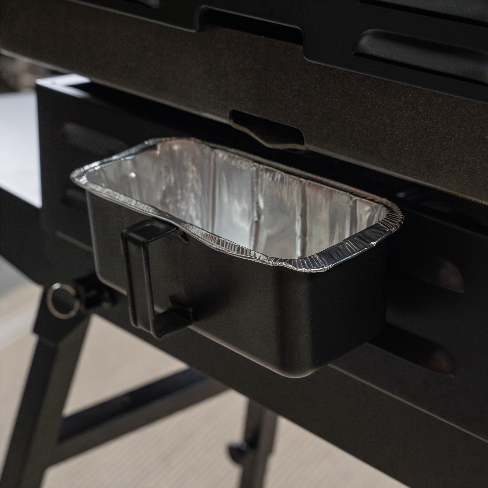 Blackstone Adventure Ready Series 22inch Griddle with Stand8.webp Blackstone Adventure Ready Series 22inch Griddle with Stand8.webp