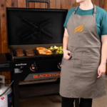Blackstone Iron Forged Series Cleaning Kit with Apron2.webp