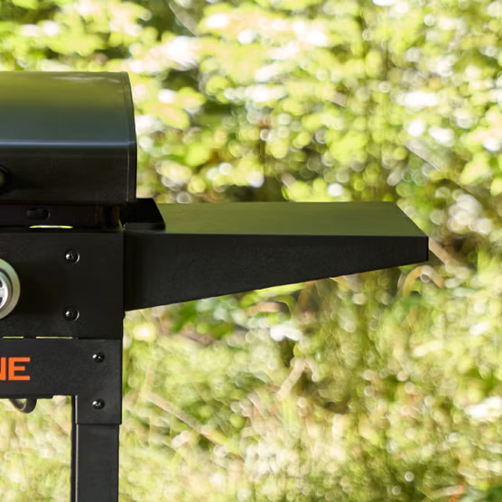 Blackstone On the Go Series 22inch Griddle with Hood3.webp